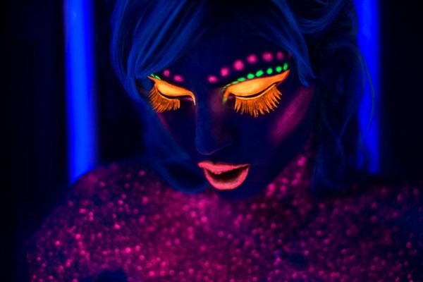 Maquillaje Fluo