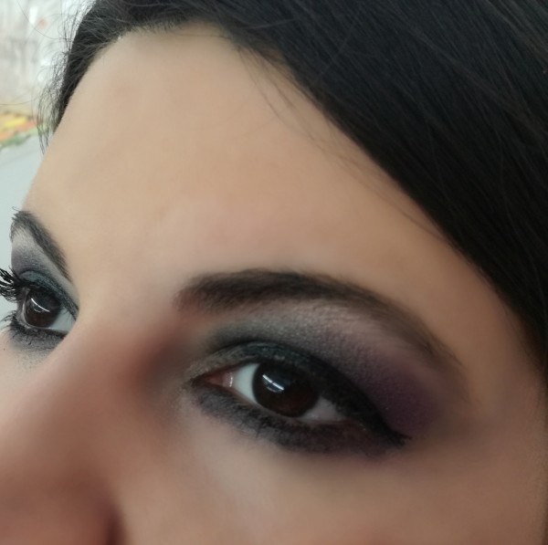 Referencia de maquillaje del archivo AMRA