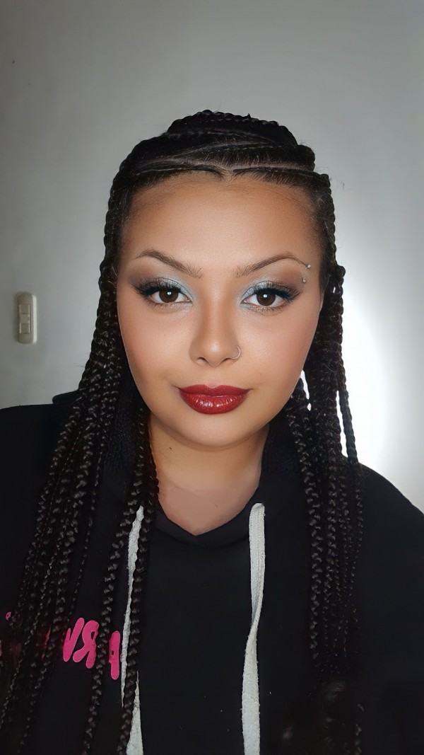 Makeup social corte en tono Turquesa
