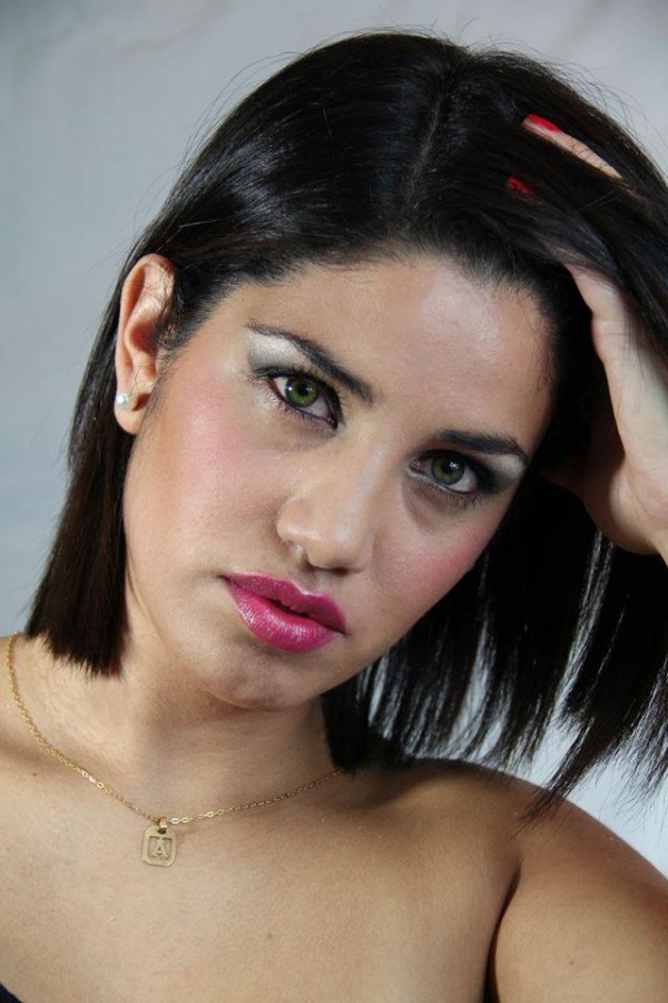 Referencia de maquillaje del archivo AMRA
