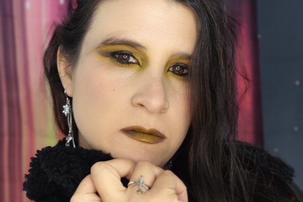 Referencia de maquillaje del archivo AMRA