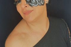 El maquillaje artístico es color, es crear, es arte”
¿Qué es el maquillaje artístico y qué tipo de productos se utilizan?
El maquillaje artístico es color, es crear, es arte, no realza la belleza como el maquillaje social, sino que es más irreg