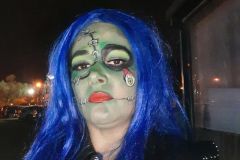 Maquillaje artístico , noche de difraces, creatividad , personificación , alinación y mixtura de colores, jugados , paleta fria .